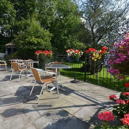 Southview And Indoor Pool Guest house Windermere