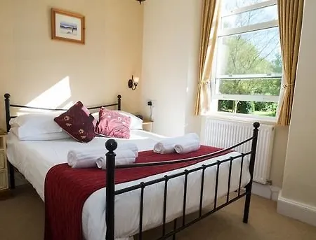 Southview And Indoor Pool Guest house Windermere
