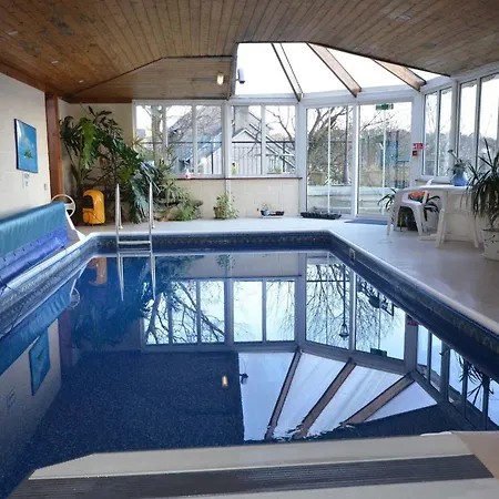 Southview And Indoor Pool 4* Windermere